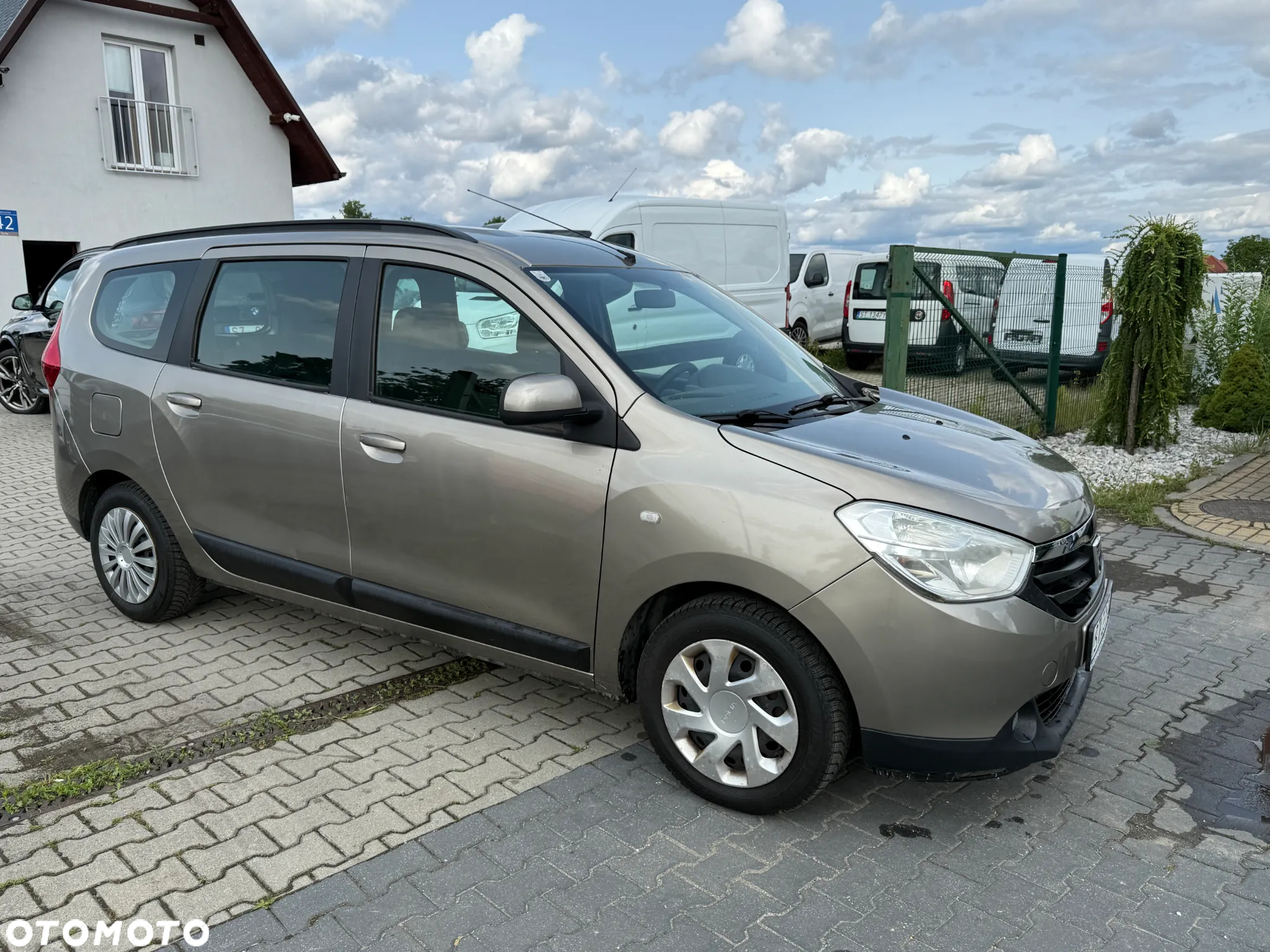 Dacia Lodgy 1.6 Laureate - 2