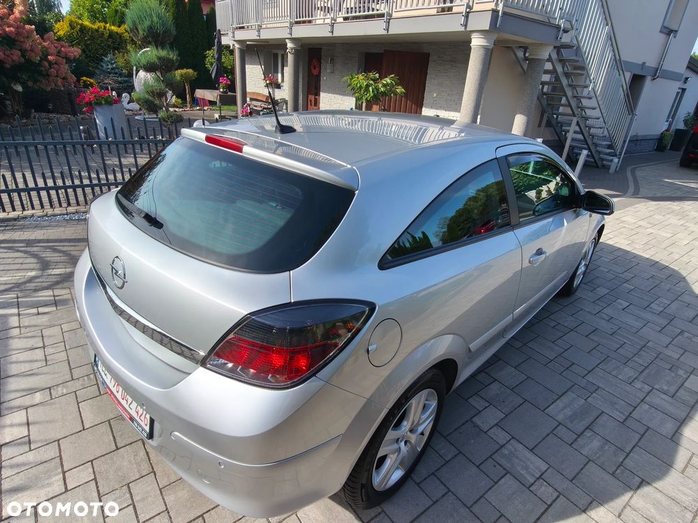 Opel Astra 1.6 111 EasyTronic - 17