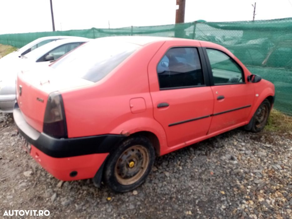 Dezmembrez Dacia logan 1.4 mpi - 4