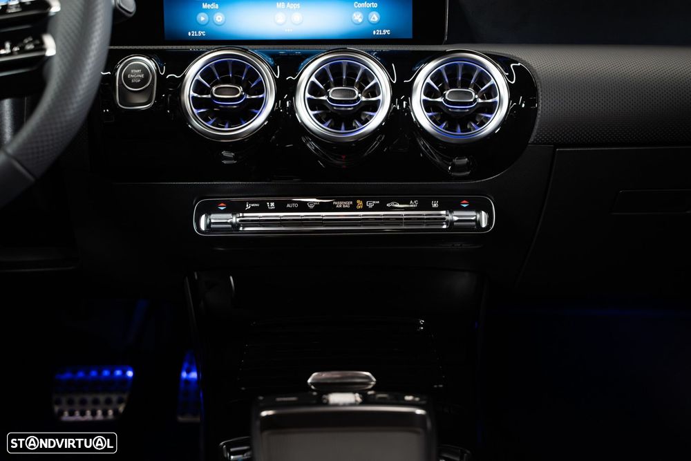 Mercedes-Benz A 250 e AMG Line - 42