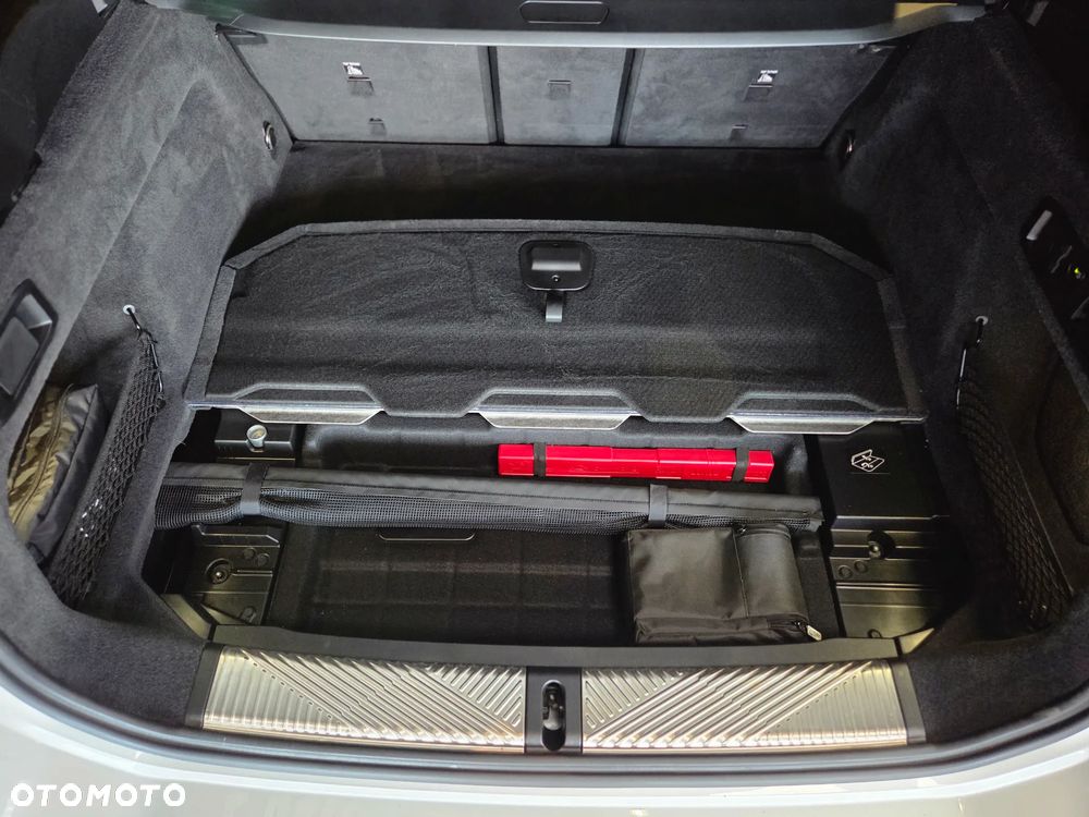 BMW Seria 5 520d xDrive mHEV - 26