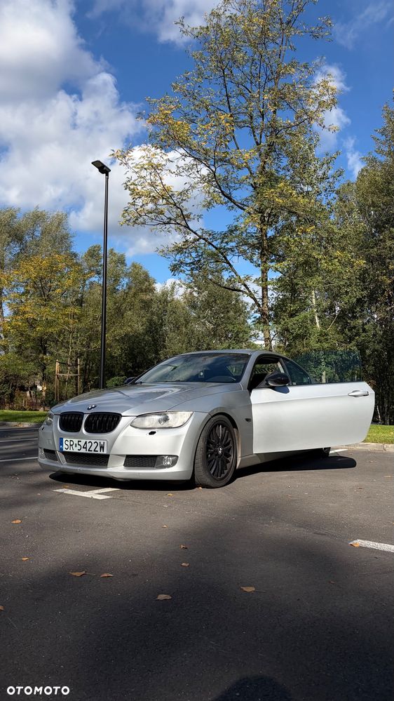 BMW Seria 3 320i - 1