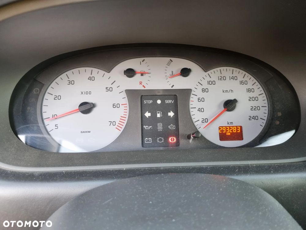 Renault Scenic - 8