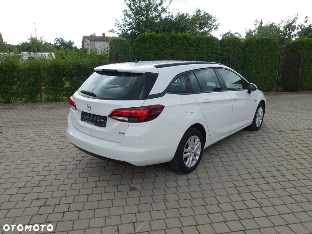 Opel Astra - 4