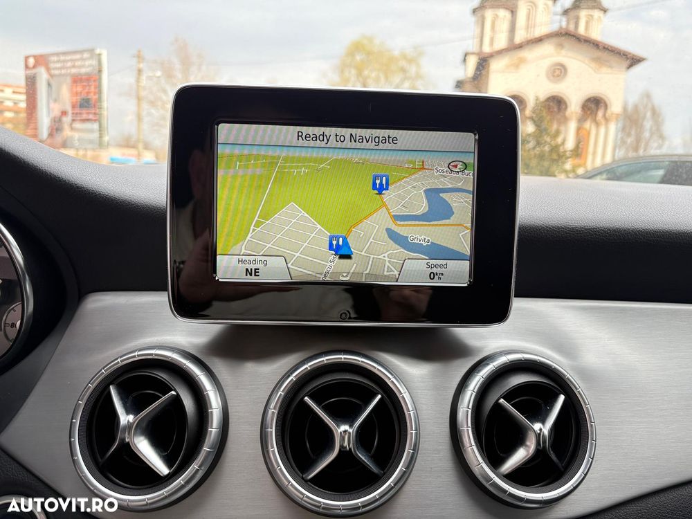 Mercedes-Benz CLA - 11