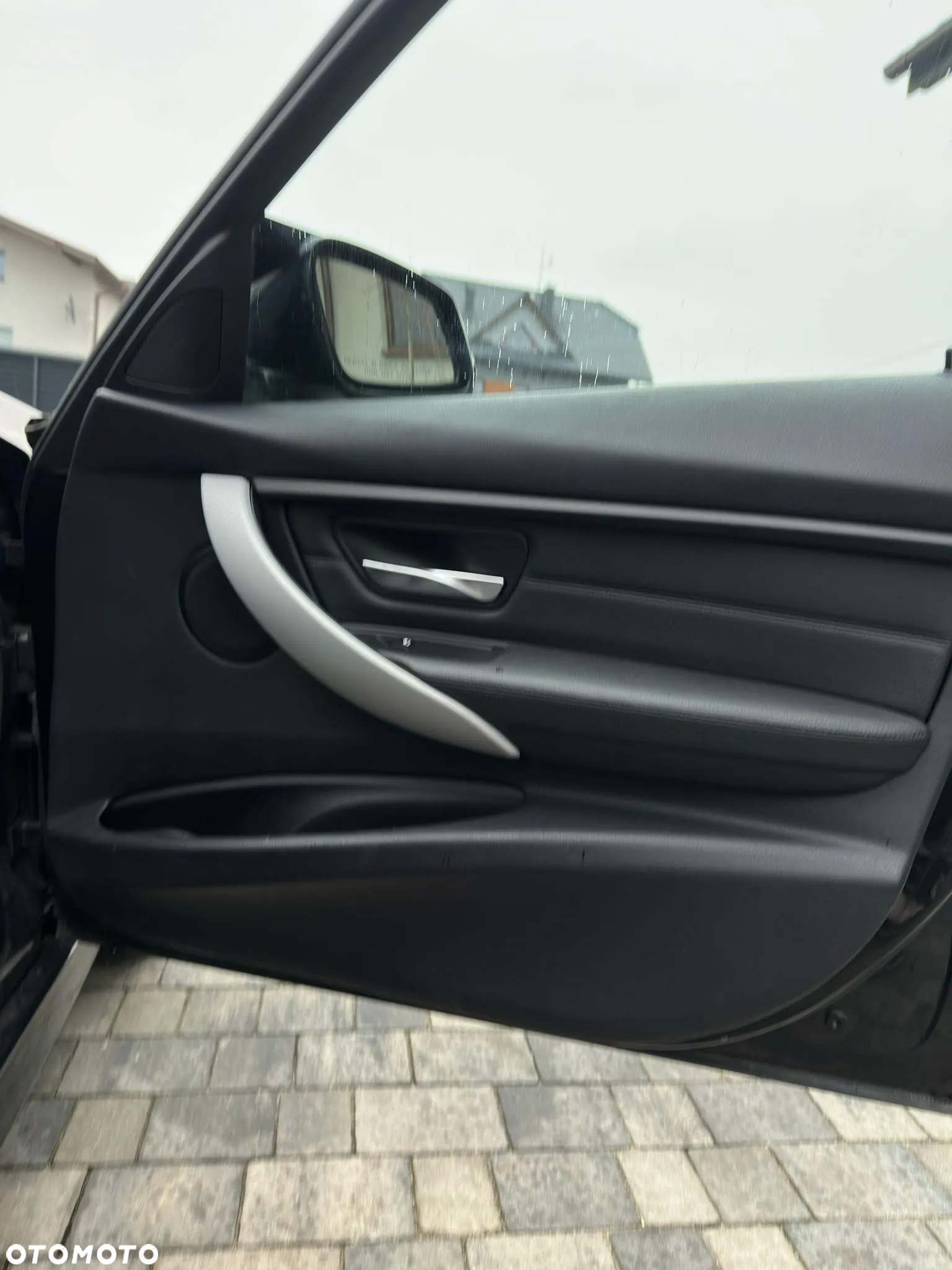 BMW Seria 3 - 34