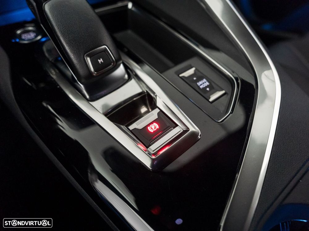 Peugeot 3008 1.5 BlueHDi GT EAT8 - 25