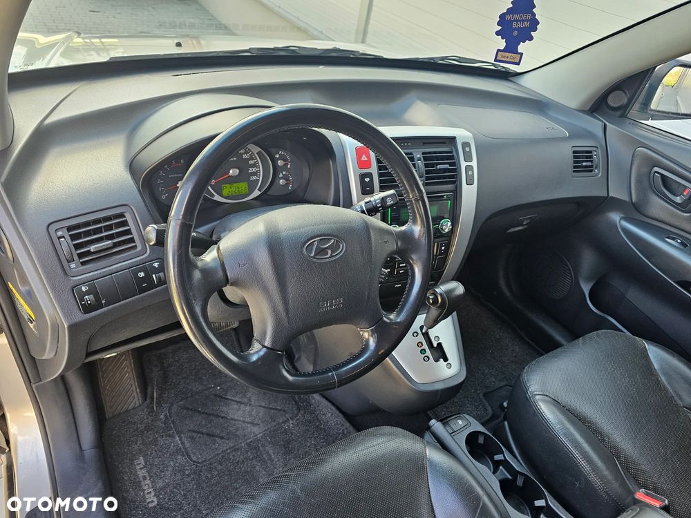 Hyundai Tucson 2.0 CRDi VGT 2WD Automatik GLS - 22