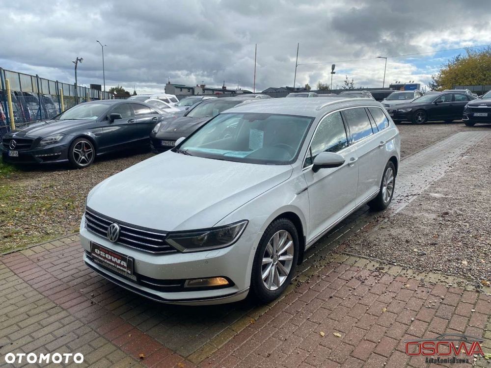 Volkswagen Passat - 4