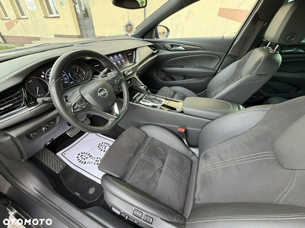 Opel Insignia - 18