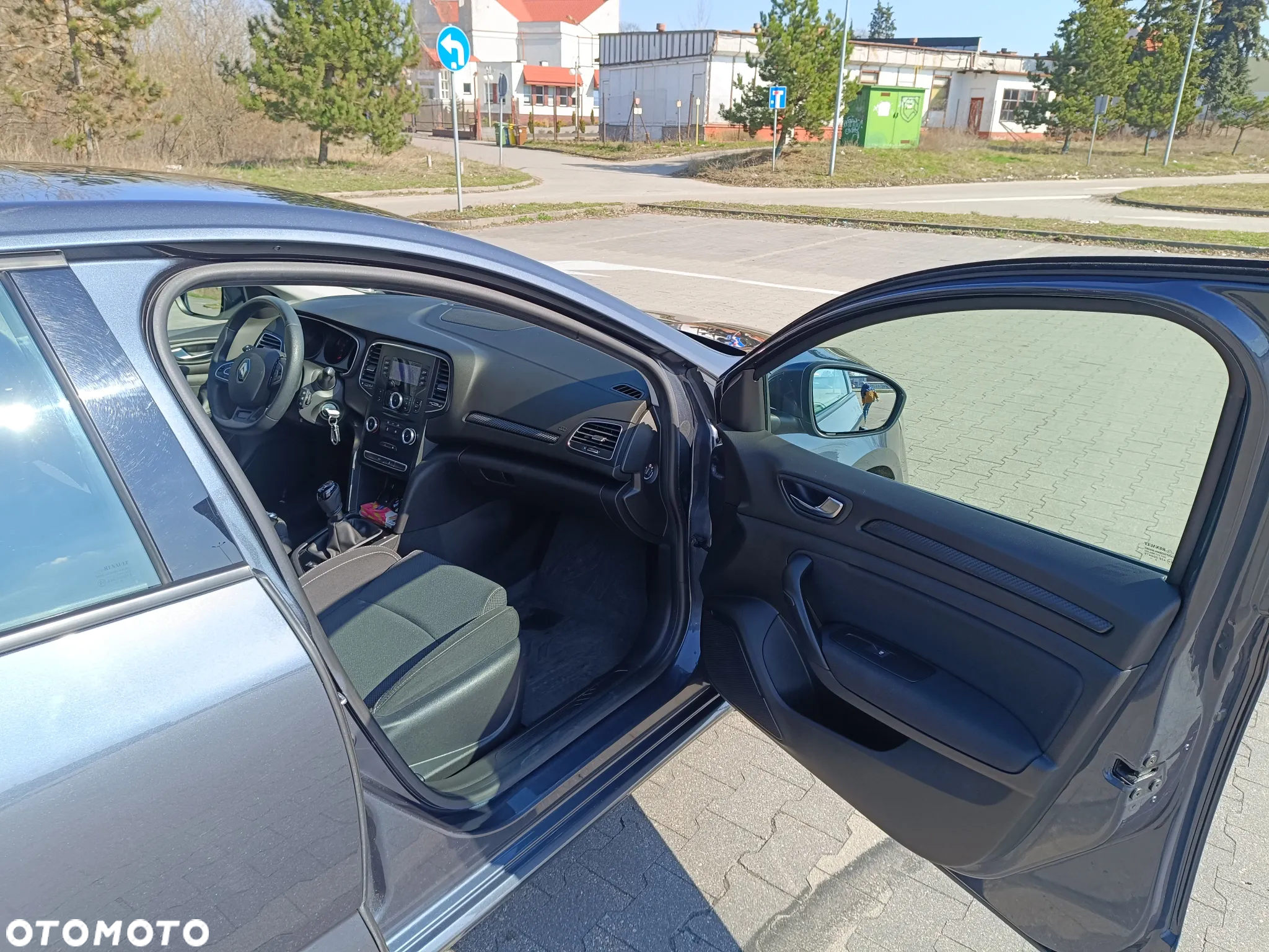 Renault Megane 1.3 TCe FAP Life - 11