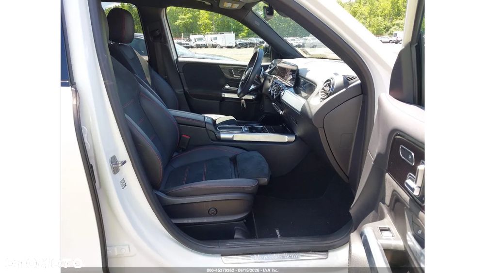 Mercedes-Benz GLB 250 4Matic 8G-DCT AMG Line - 10