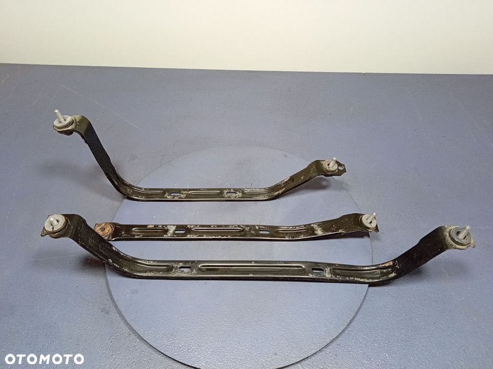 AUDI A7 C8 3.0 TDI MOCOWANIA OBEJMY ZBIORNIKA PALIWA KOMPLET 4K0201654 - 5