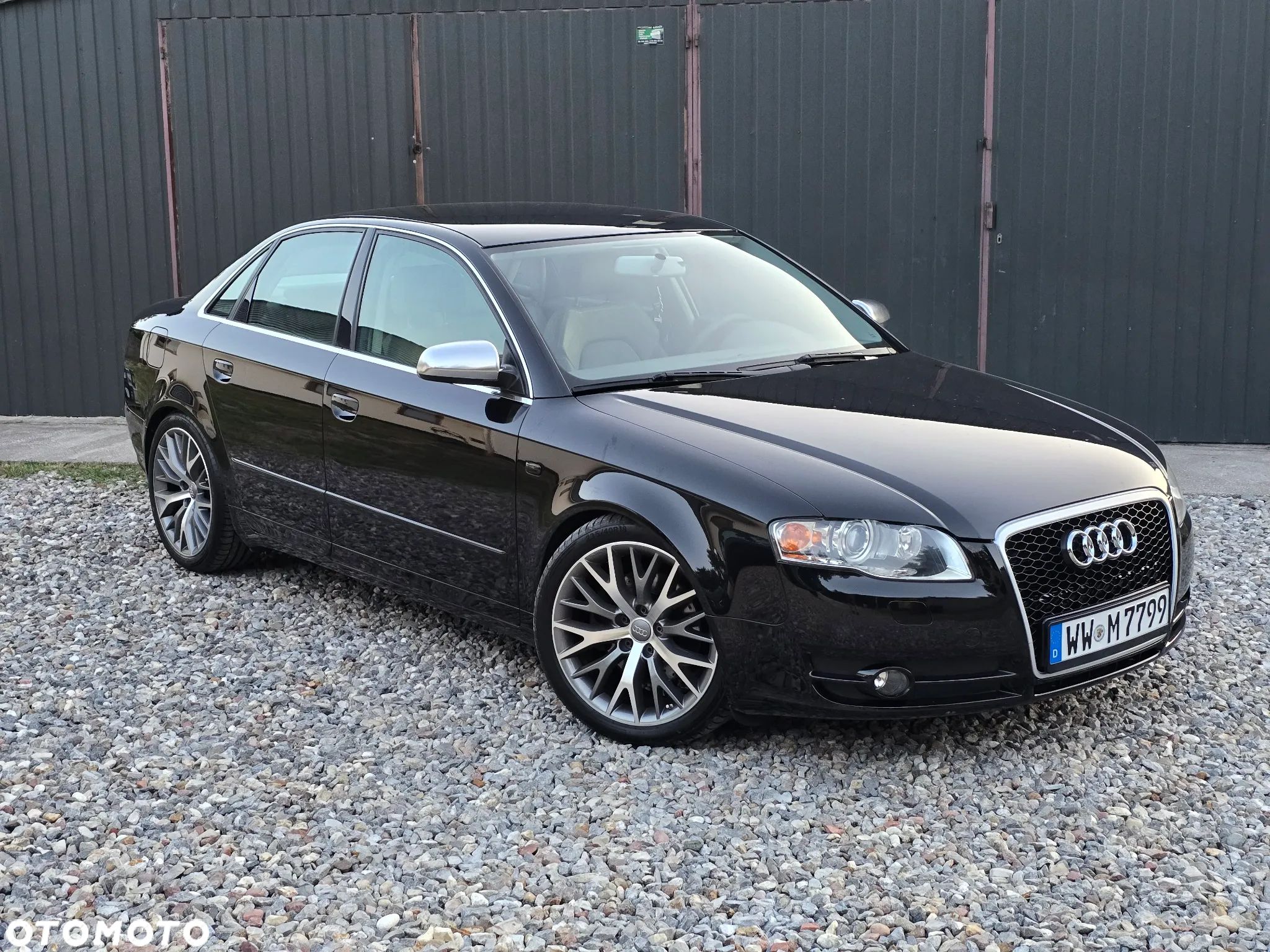 Audi A4 - 1