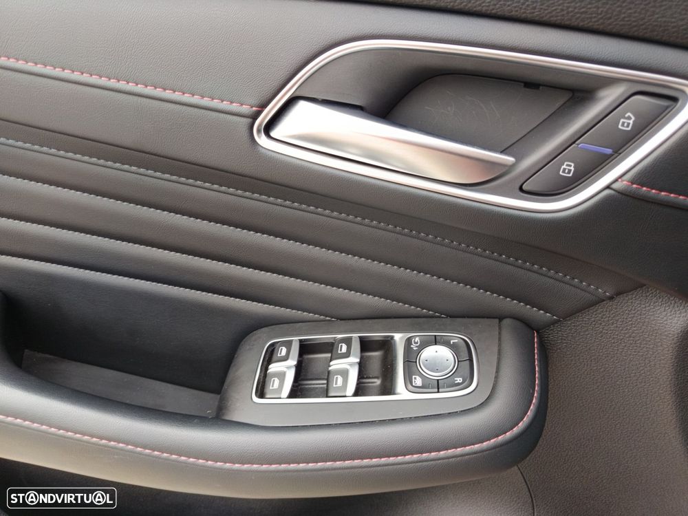 MG EHS 1.5 T-GDI Plug-in Hybrid Luxury - 50