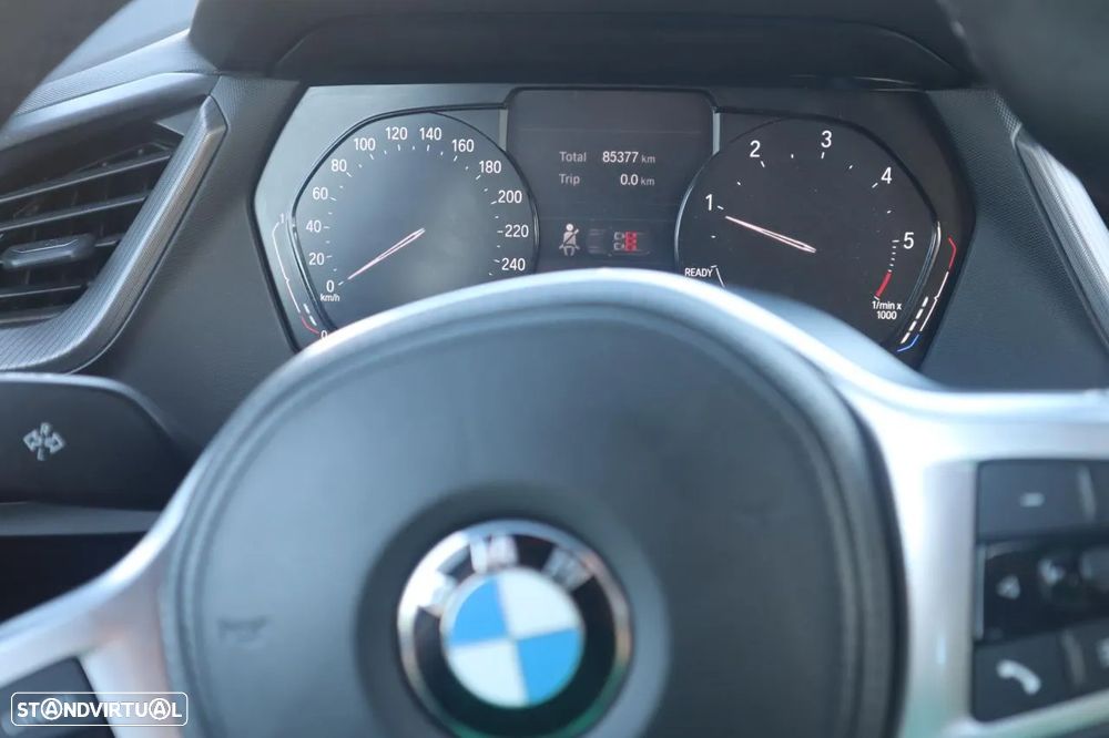 BMW 116 d Pack Desportivo M - 13