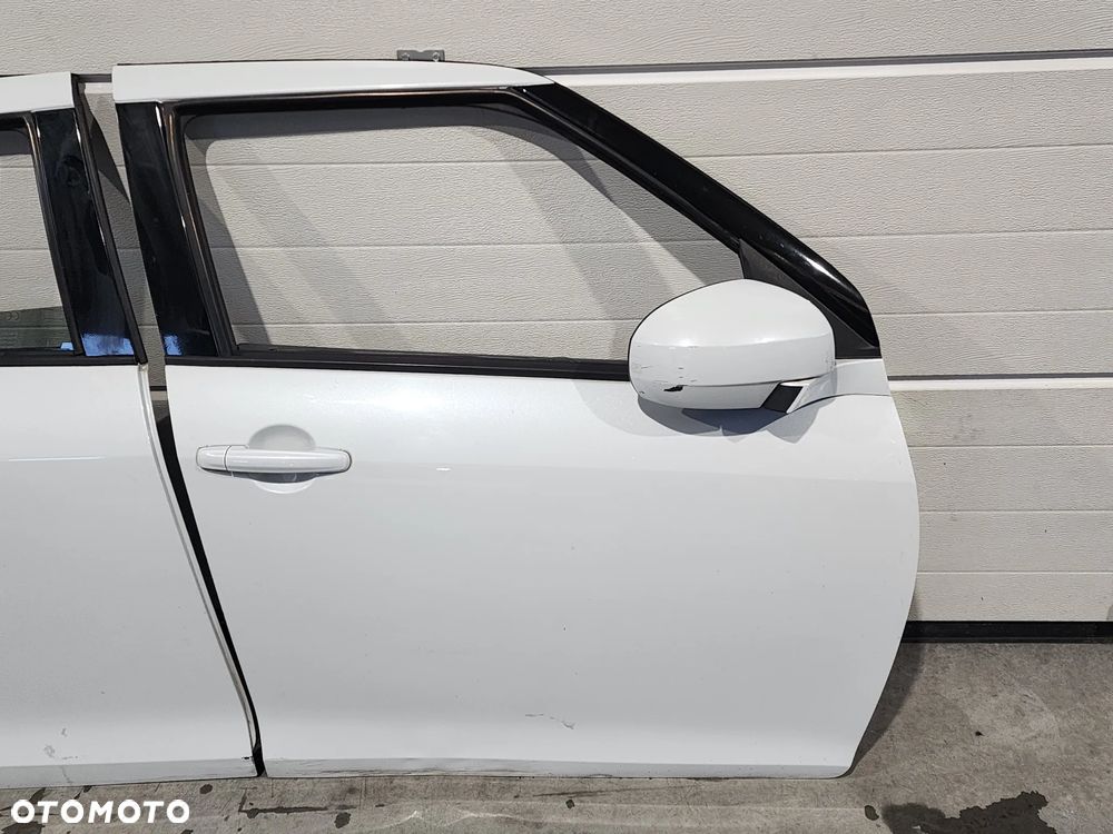 Suzuki Swift MK7 drzwi prawe kompletne - 2