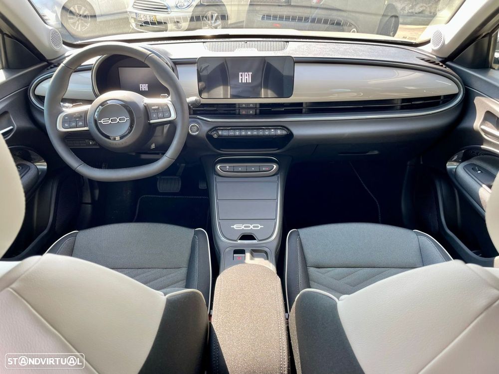 Fiat 600 1.2 Hybrid Icon - 8