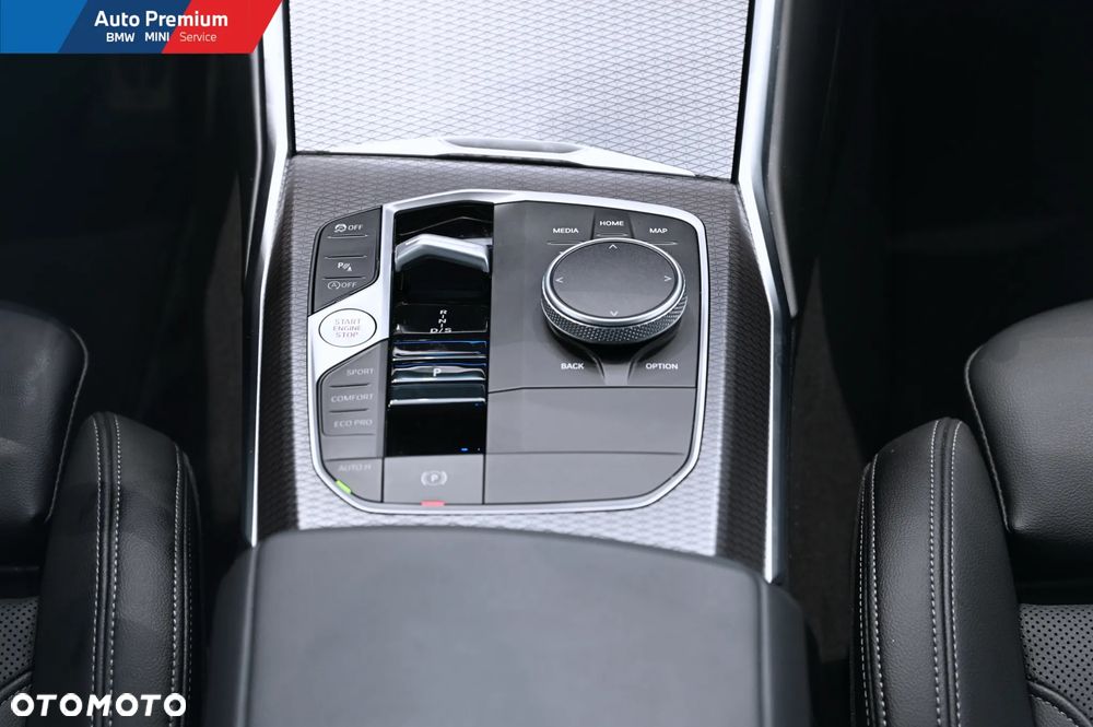 BMW Seria 3 318i - 18