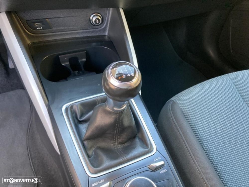 Audi Q2 30 TFSI Design - 27