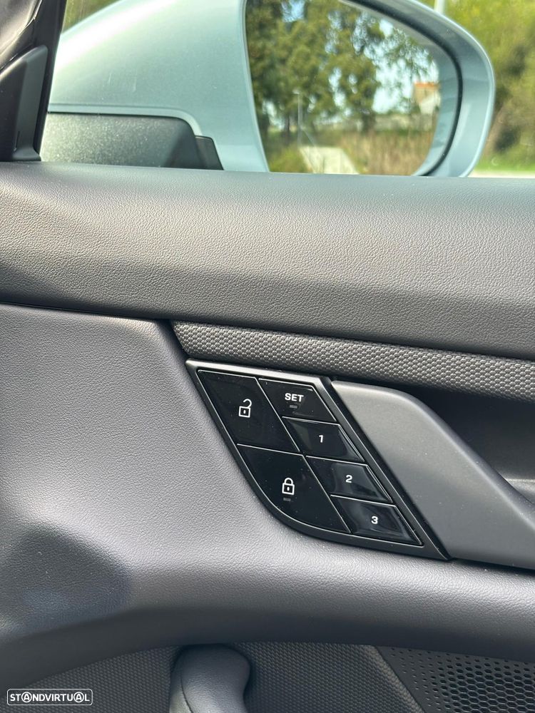 Porsche Taycan Standard - 20