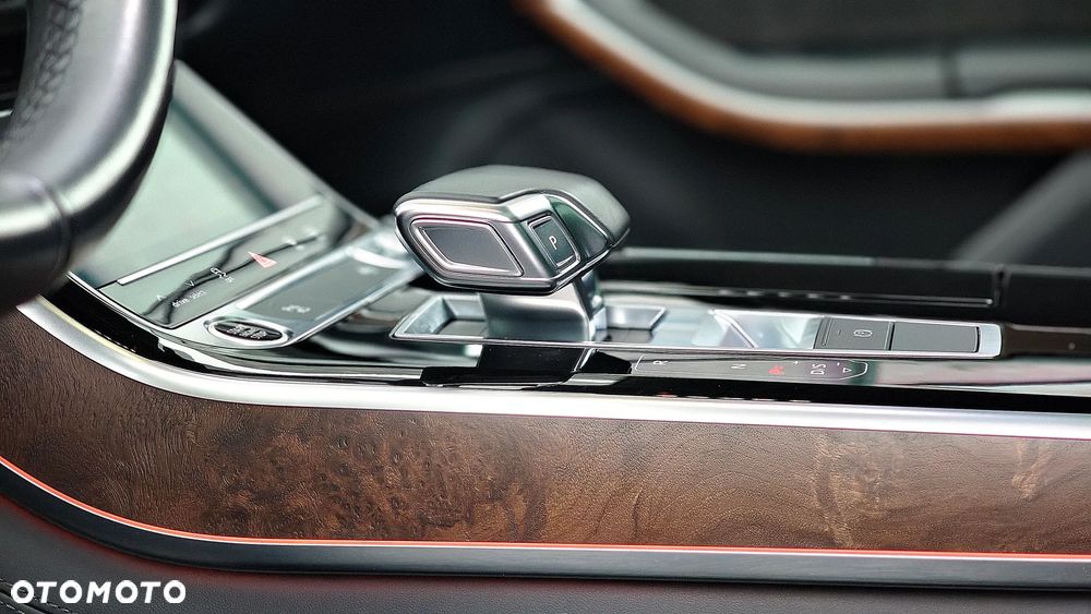 Audi A8 L 55 TFSI quattro tiptronic - 31