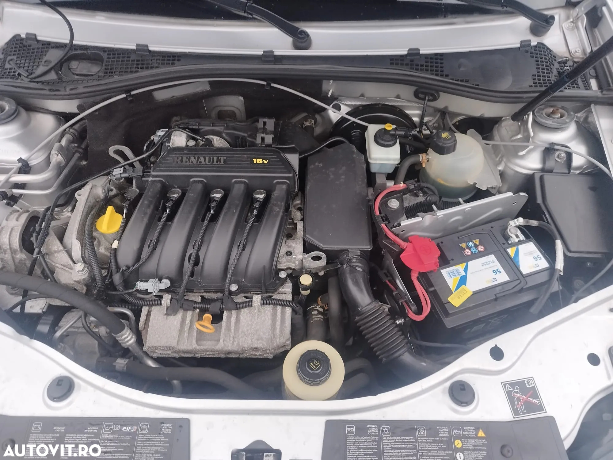 Dacia Duster 1.6 4x4 Prestige - 11