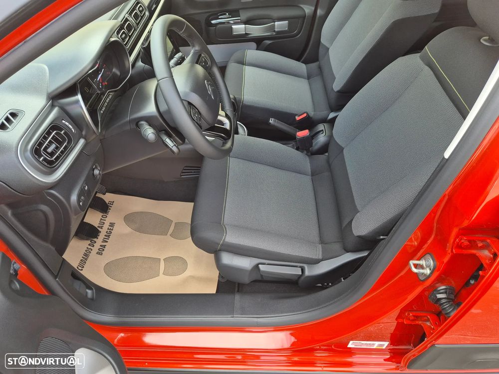 Citroën C3 1.2 PureTech Shine - 24