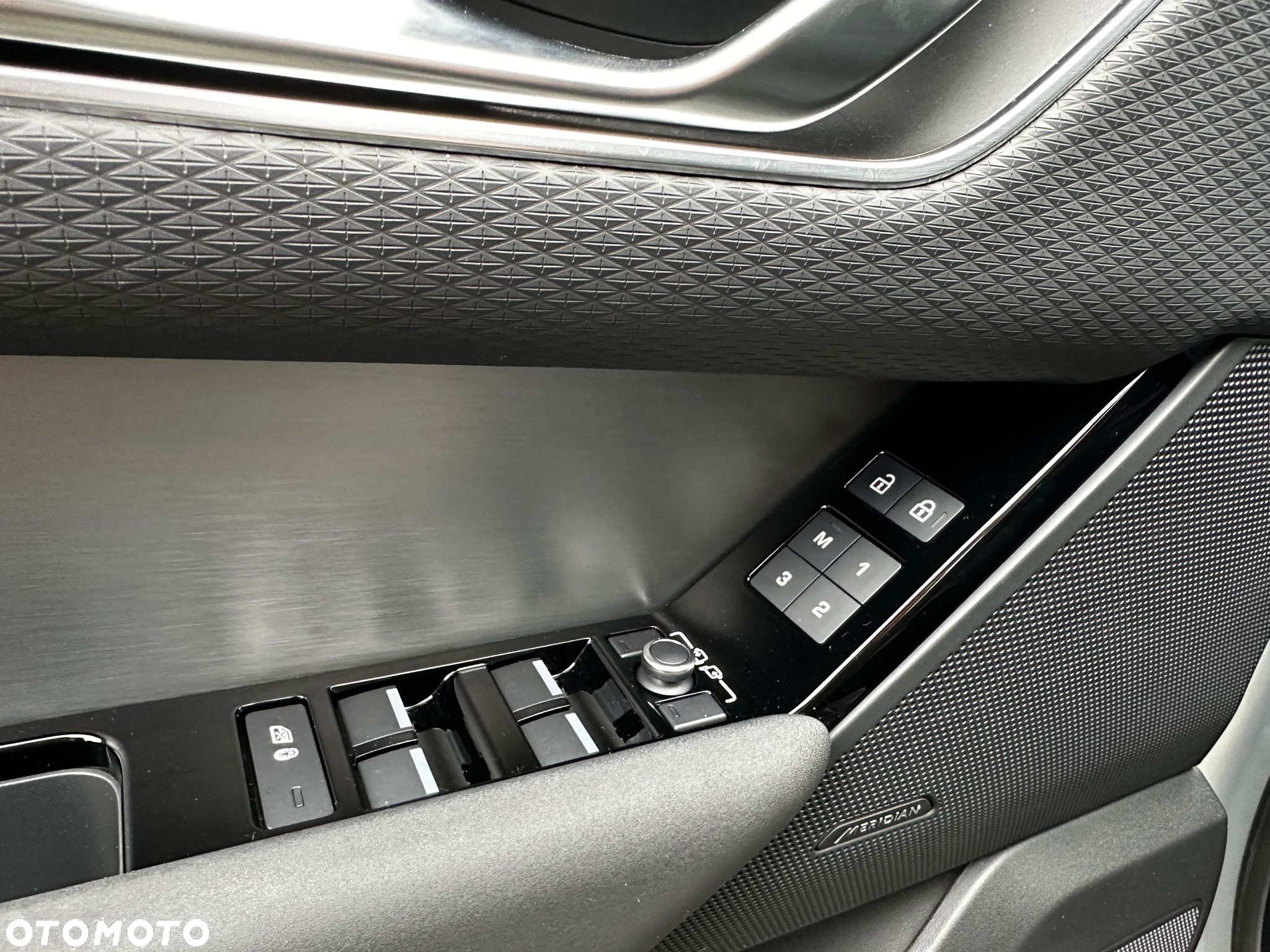 Land Rover Range Rover Velar - 17