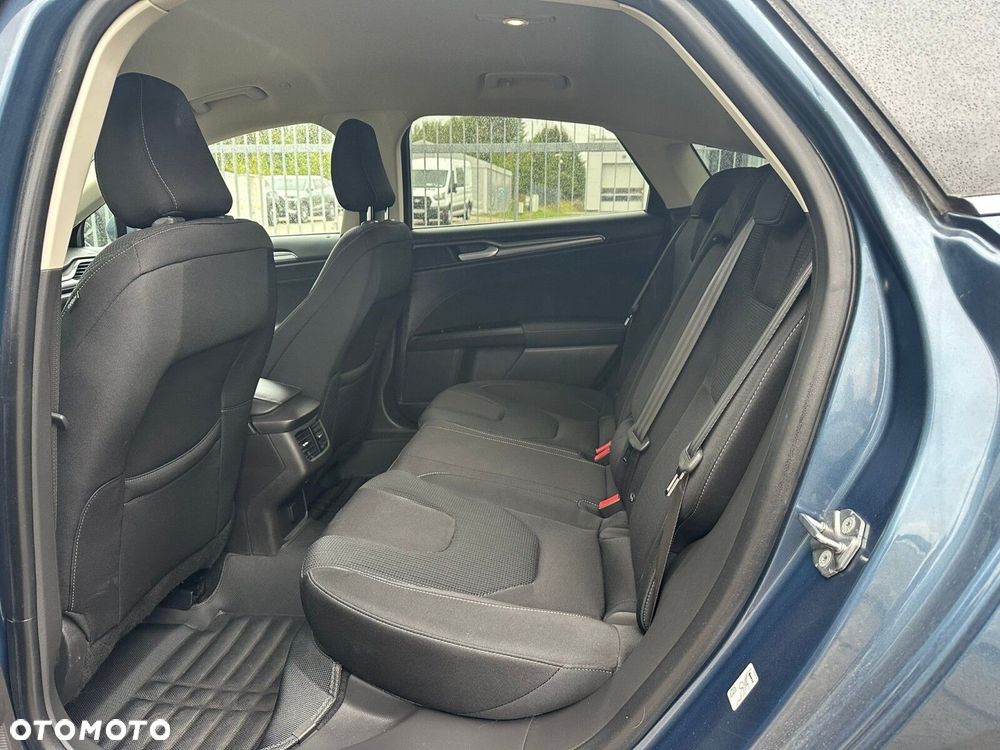 Ford Mondeo - 12