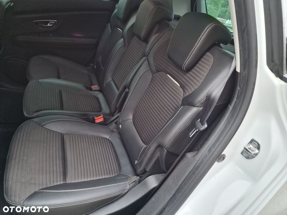 Renault Scenic - 20