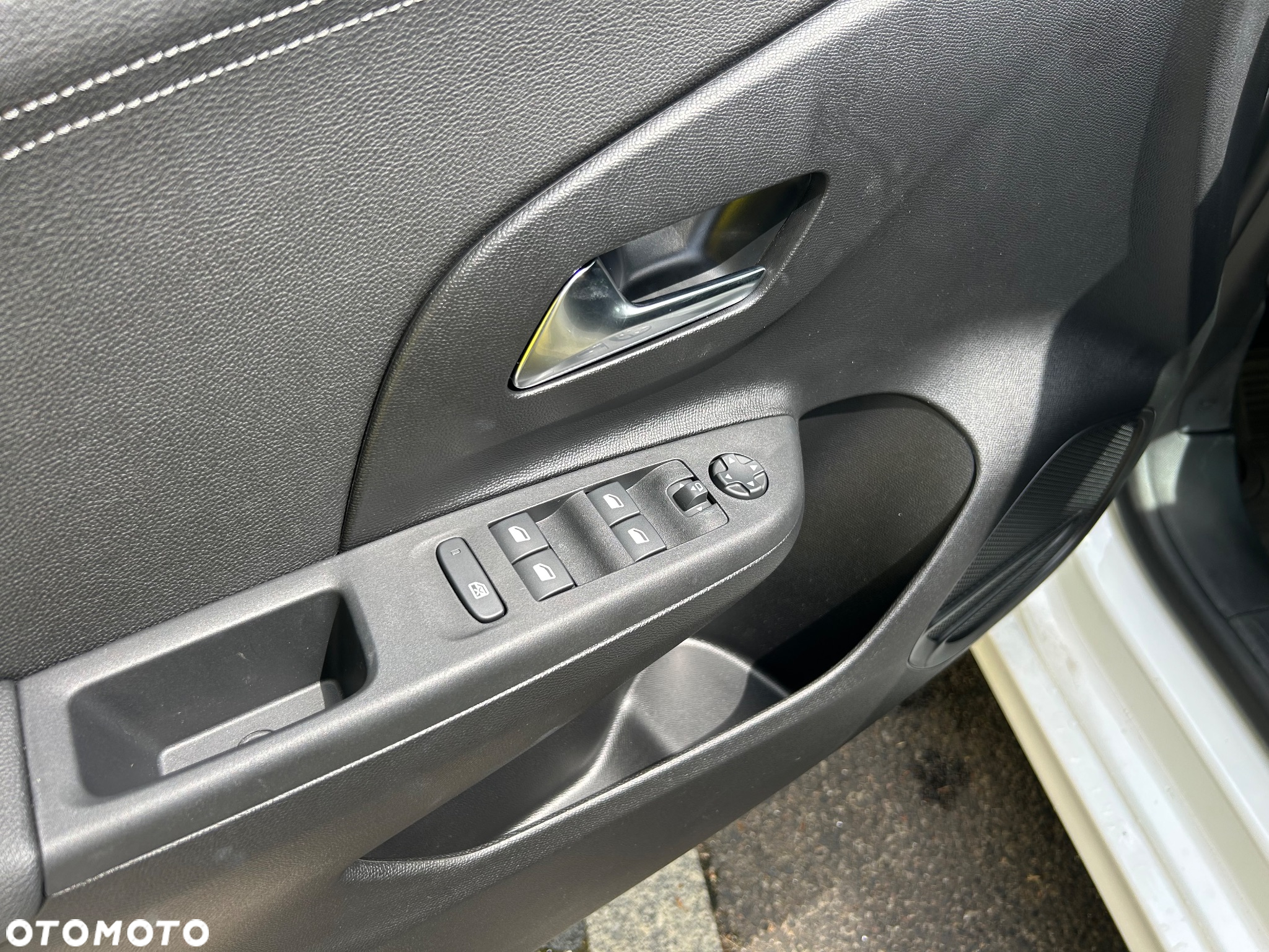 Opel Corsa 1.2 GS S&S - 14
