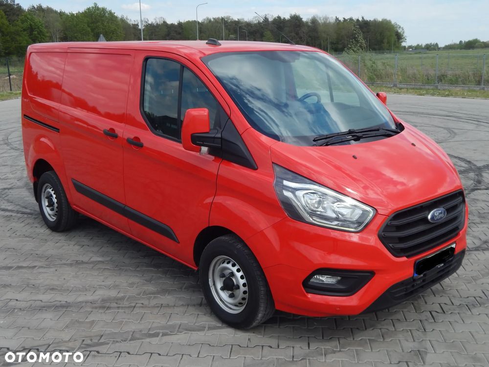 Ford Custom Transit - 37