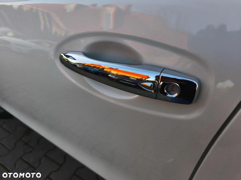 Nissan X-Trail 1.6 DCi Tekna 2WD EU6 - 24