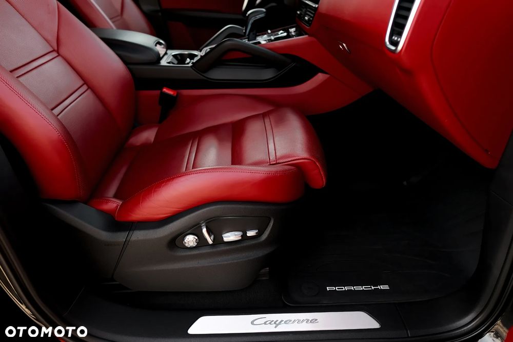 Porsche Cayenne Tiptronic S - 22