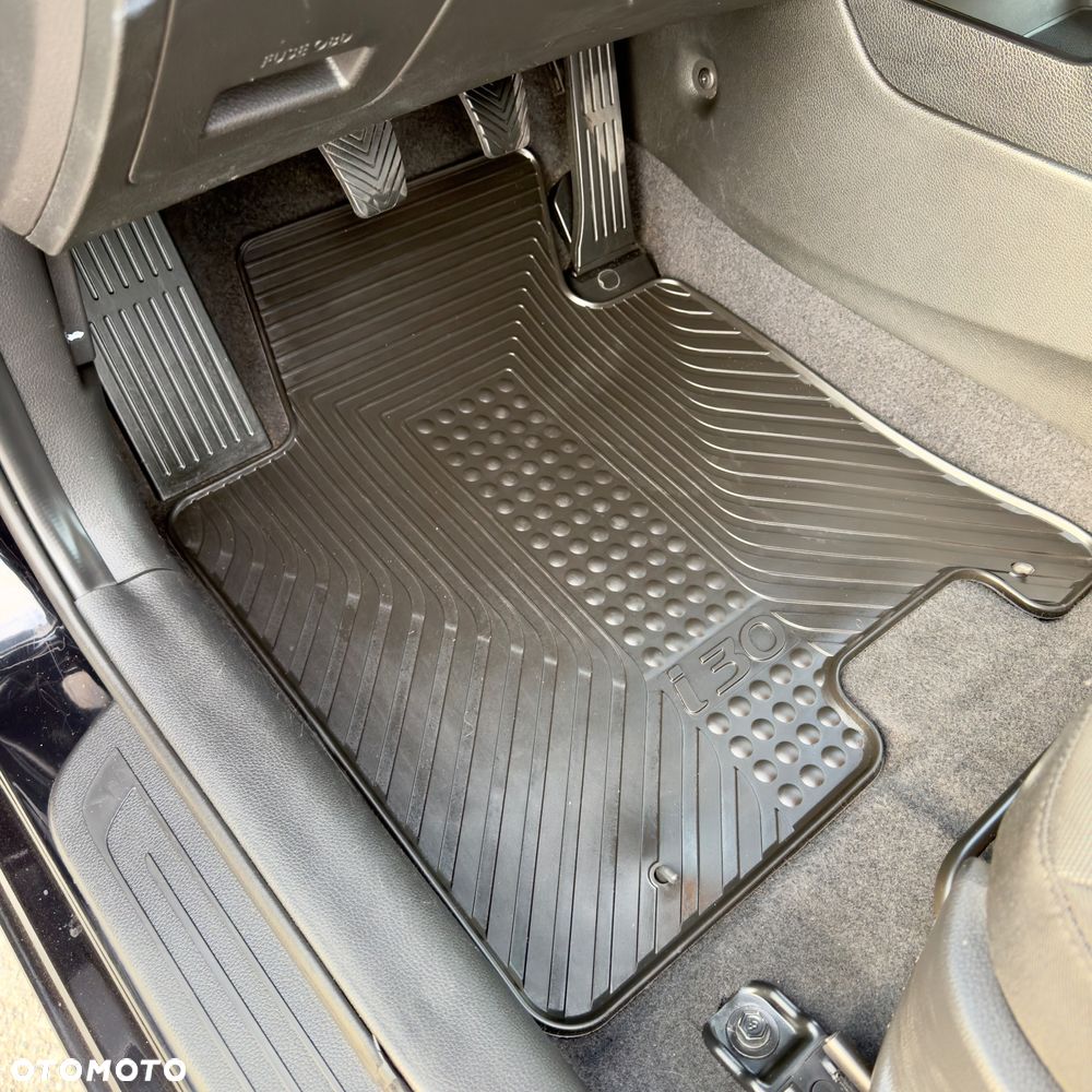 Hyundai i30 1.4 Fifa World Cup Edition - 10