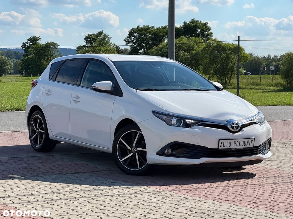 Toyota Auris 1.2 T Dynamic - 1