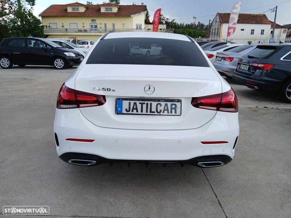 Mercedes-Benz A 250 e 8G-DCT AMG Line - 6