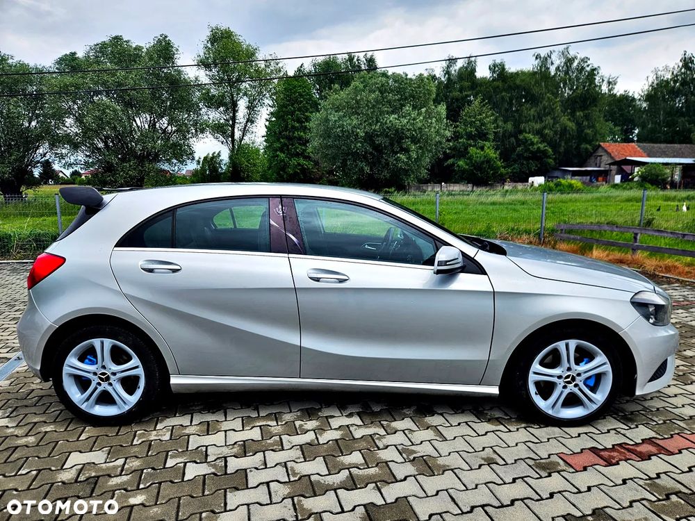 Mercedes-Benz Klasa A 200 CDI 7G-DCT AMG Line - 4
