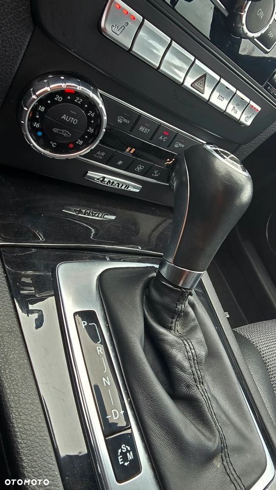 Mercedes-Benz Klasa C 250 CDI DPF 4Matic (BlueEFFICIENCY) 7G-TRONIC Avantgarde - 17