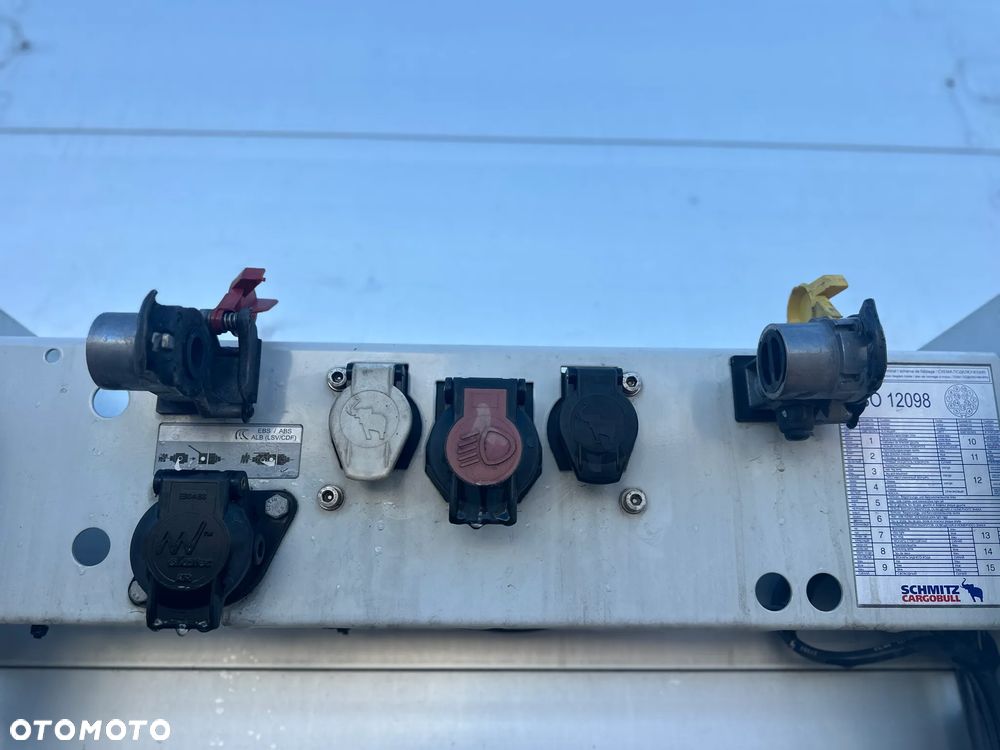 Schmitz Cargobull SCB - 12