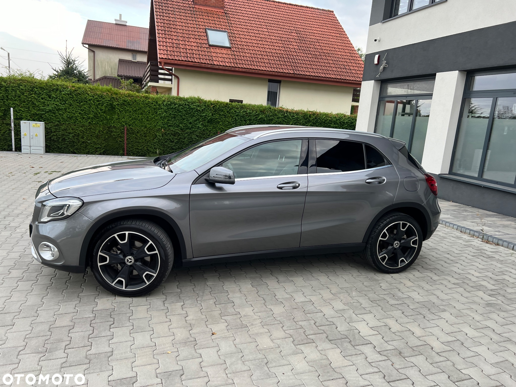 Mercedes-Benz GLA 250 7G-DCT AMG Line - 19