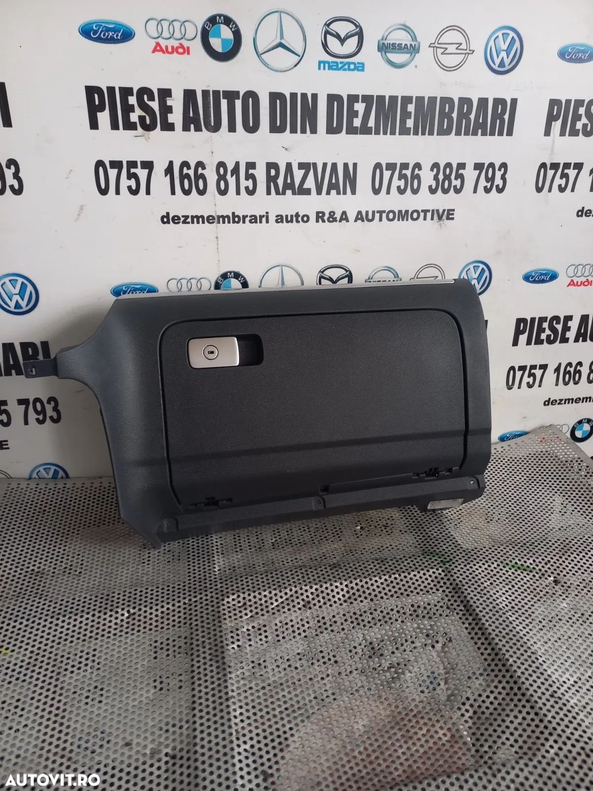 Torpedo Cutie Acte Vw Golf 5 An 2005-2006-2007-2008-2009-2010 Volan Stanga - Dezmembrari Arad - 1