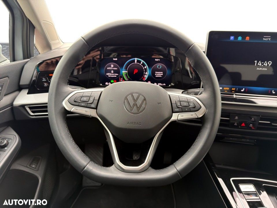 VOLKSWAGEN Golf 2026 — imagine 13