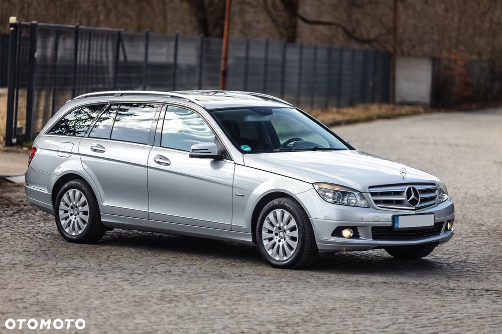 Mercedes-Benz Klasa C 180 BlueEFFICIENCY Elegance - 9