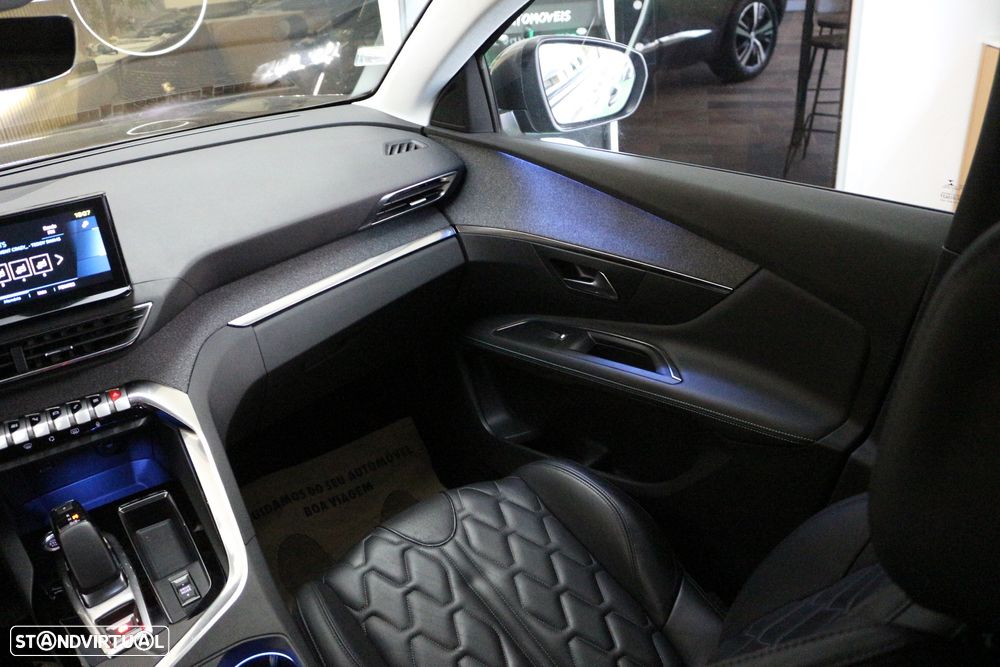 Peugeot 3008 1.6 Hybrid Allure Pack e-EAT8 - 37