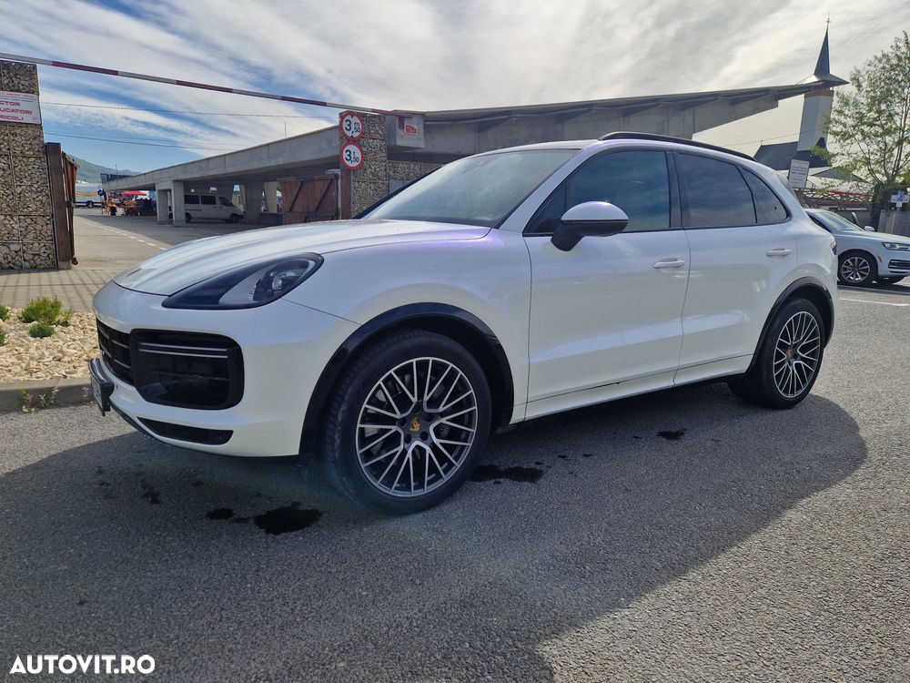 Porsche Cayenne S - 1