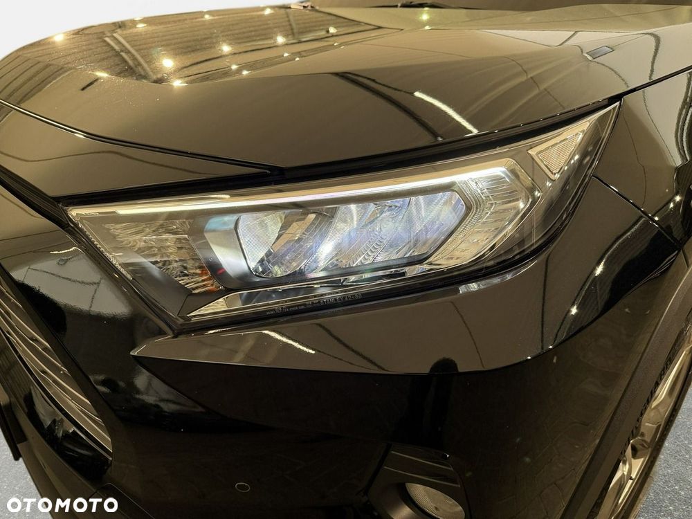 Toyota RAV4 - 10