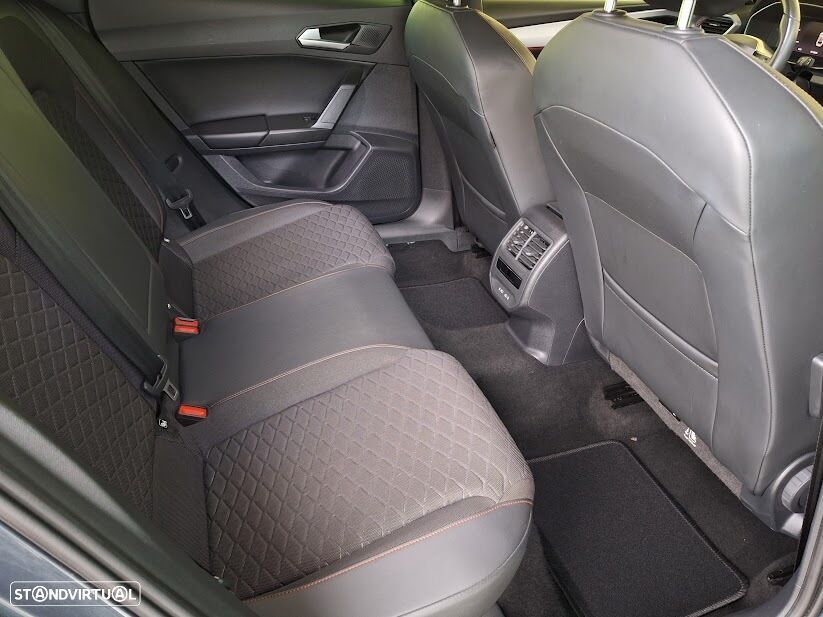 SEAT Leon 2.0 TDI FR - 11