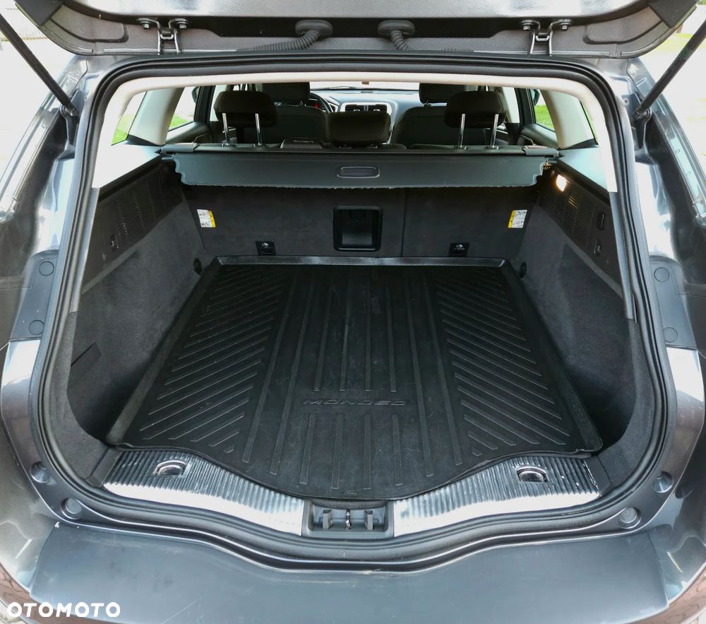 Ford Mondeo - 8